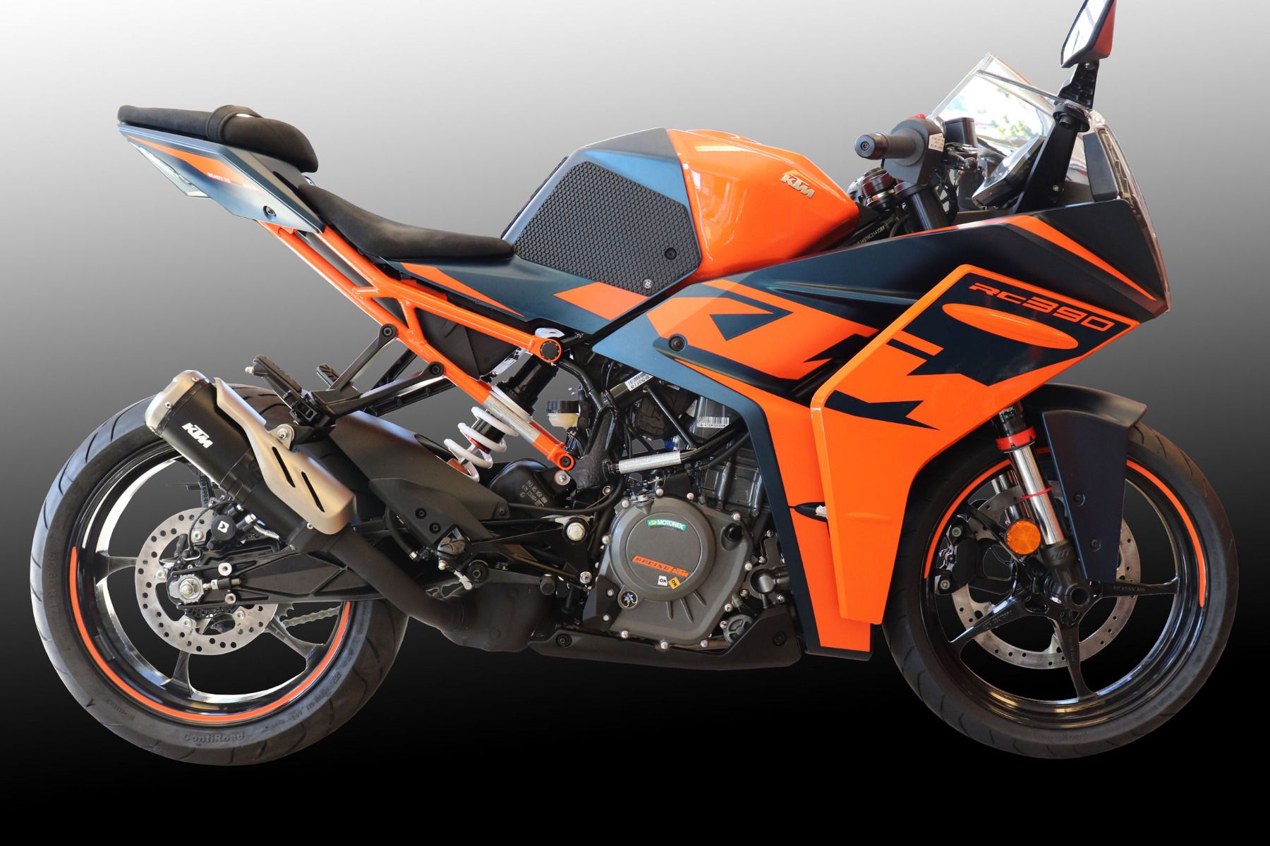 TechSpec Tank Grip Pads for the KTM RC 390 (2020+) - Full Coverage TechSpec Tank Grip Pads for the KTM RC 390 (2020+) - Full Coverage